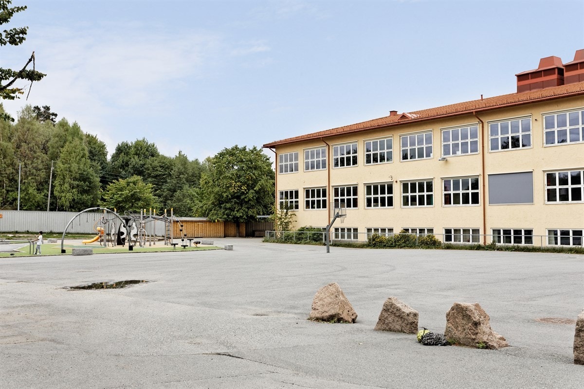 Huseby skole Galleribilde