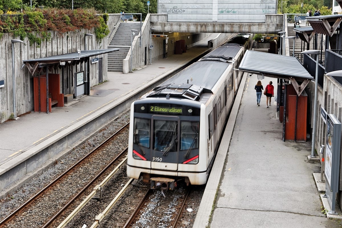 Hovseter T-bane Galleribilde