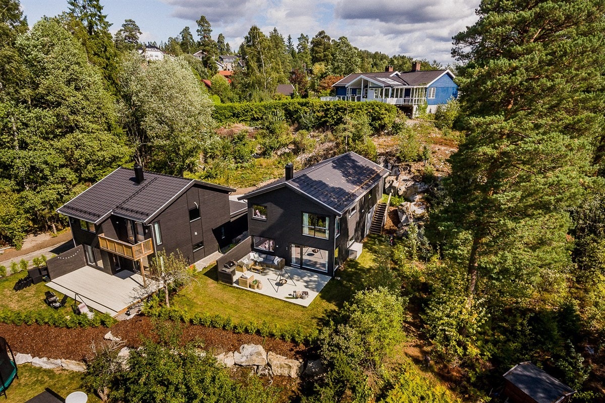 På Breivoll finner du populær badestrand, fotballbane og store gressbakker. Galleribilde