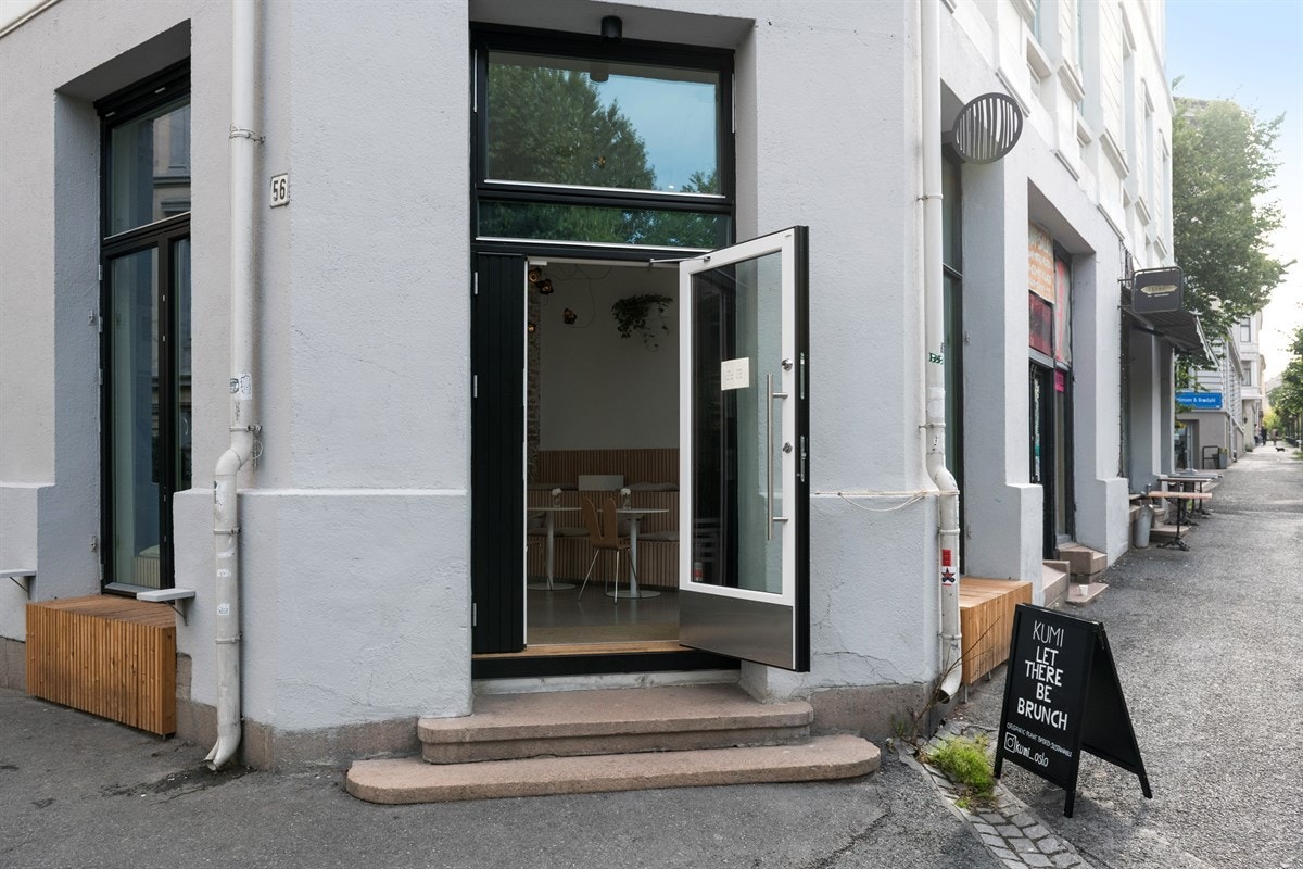 Nærområde: KUMI i Schweigaards gate 56A - vegetarisk/vegansk kafé. Galleribilde
