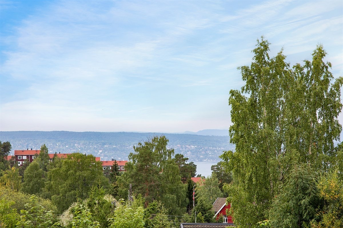 Fjordgløtt fra hovedsoverom. Galleribilde
