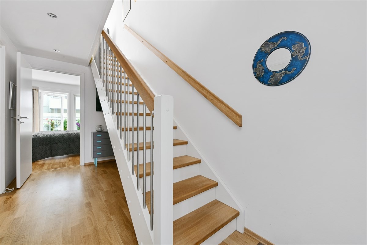 Trappehall. Galleribilde