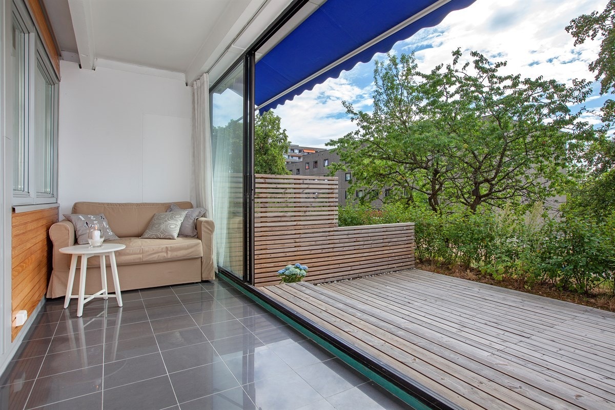 Vinterhagen fungerer fint som et ekstra oppholdsrom/gjesterom på sommerhalvåret Galleribilde