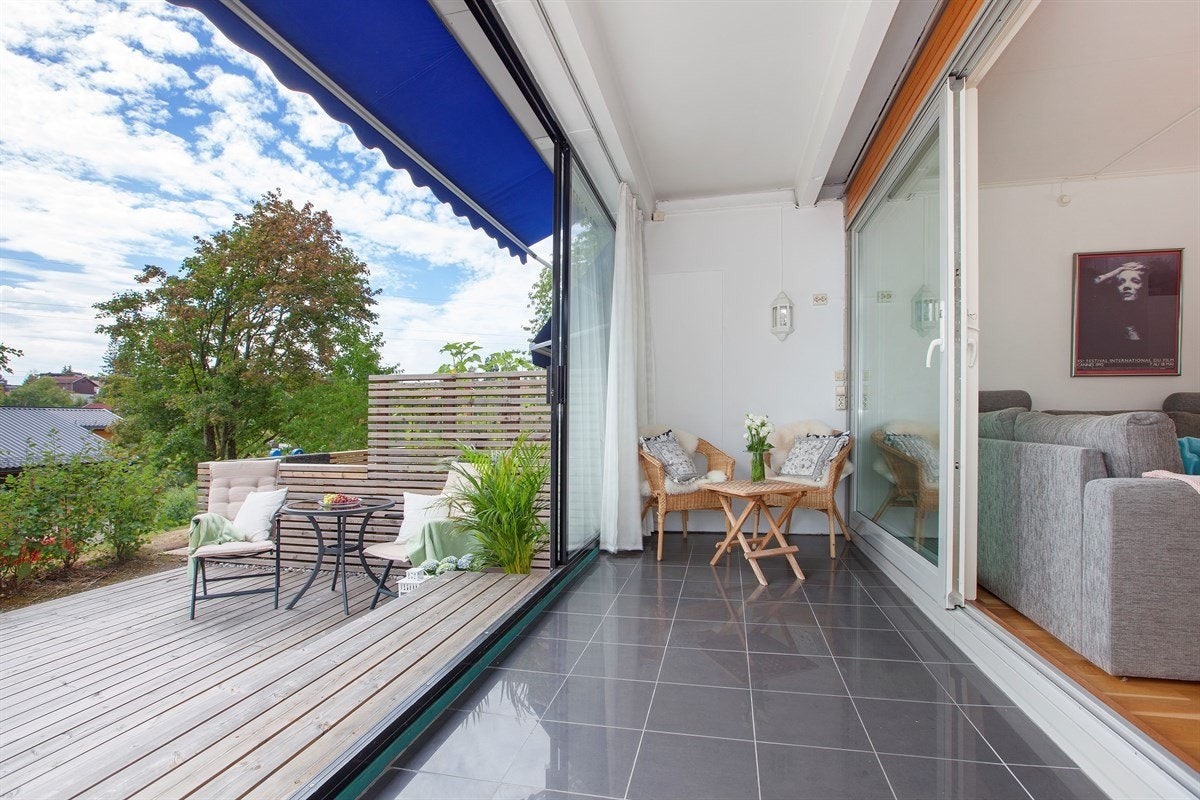 Innglasset veranda/vinterhage på ca. 10kvm Galleribilde