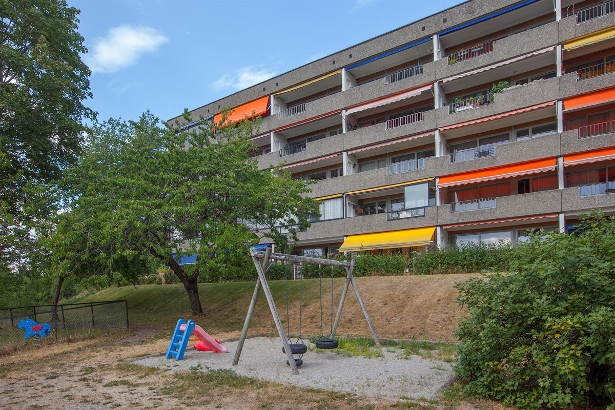 Borettslagets område ansees som skjermet og trafikksikkert, og har flere lekeplasser Galleribilde