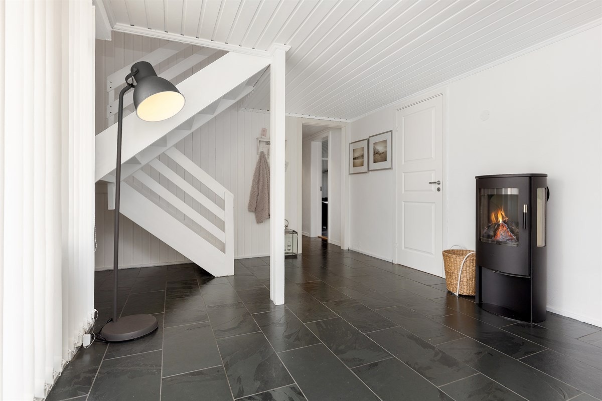 Det er satt inn en ny peisovn. Galleribilde