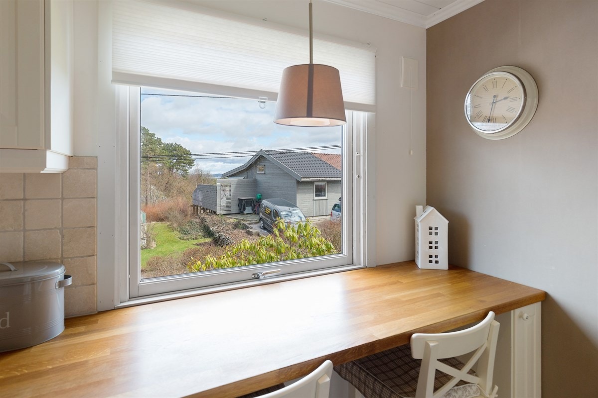 Utsikt fra kjøkkenvinduet. Galleribilde