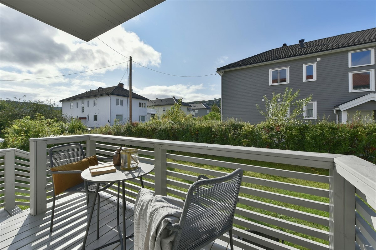 Veranda. Galleribilde