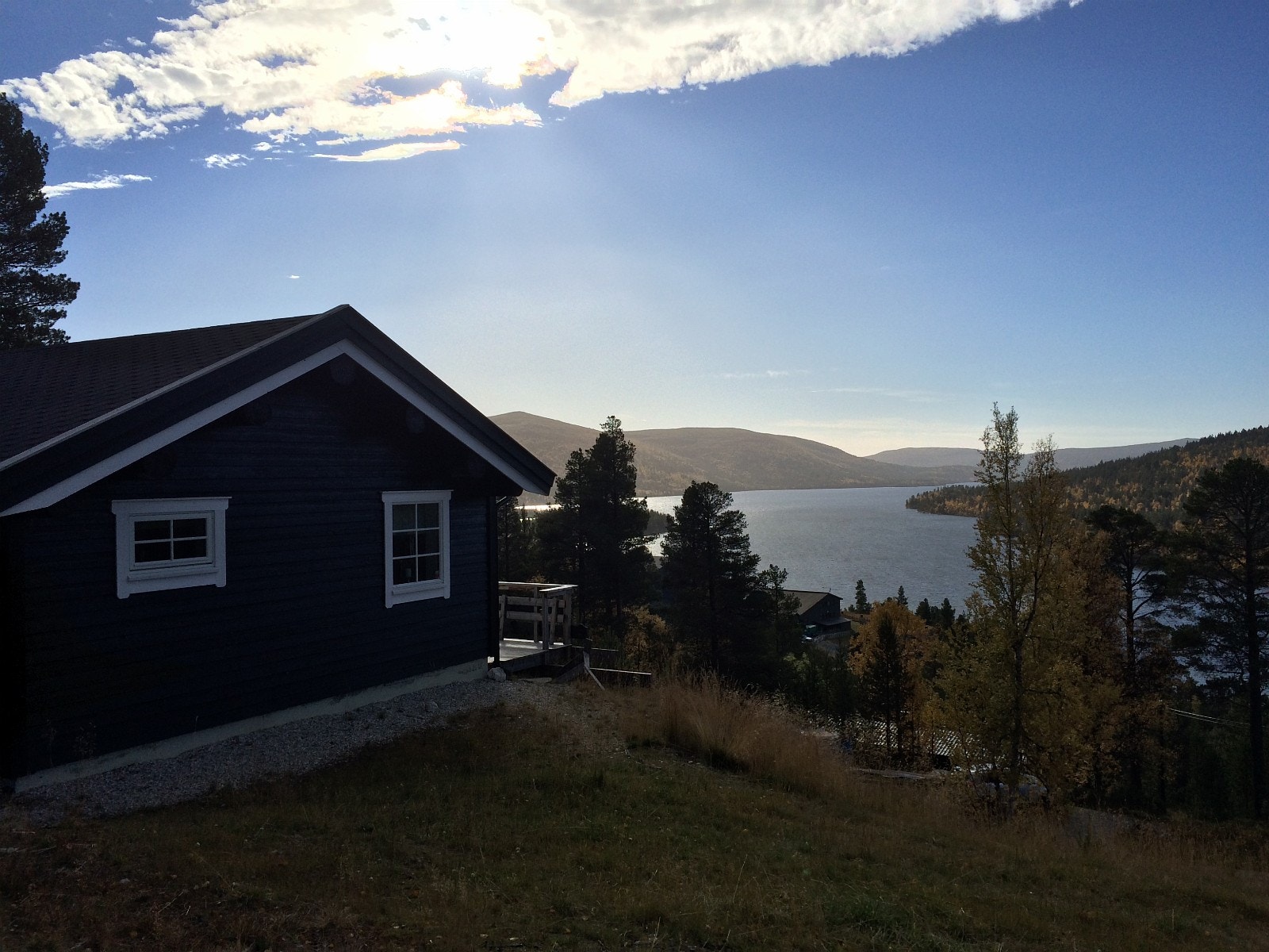 Hytta sett ovenfra Galleribilde