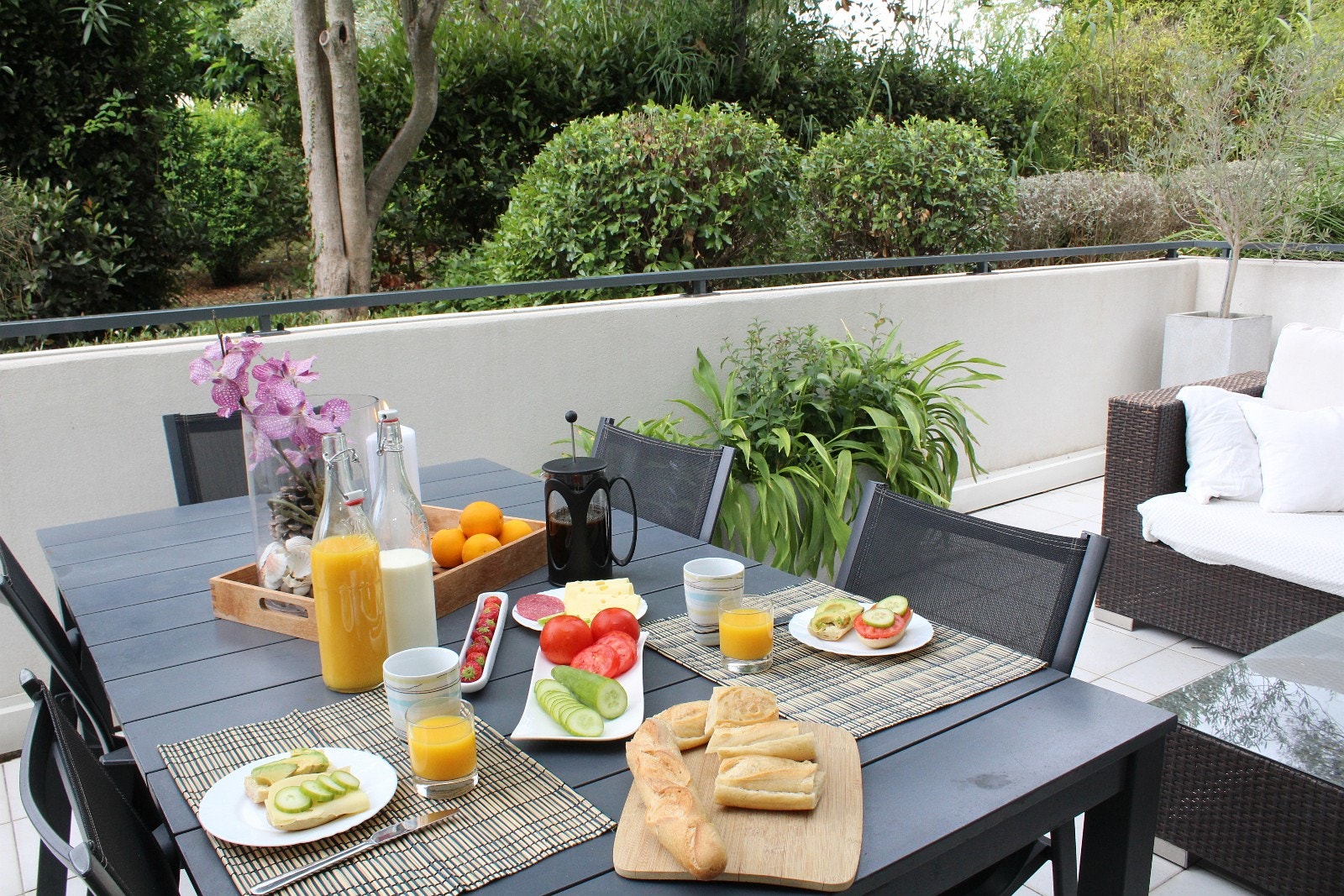 Frokost på terrassen :-) Galleribilde