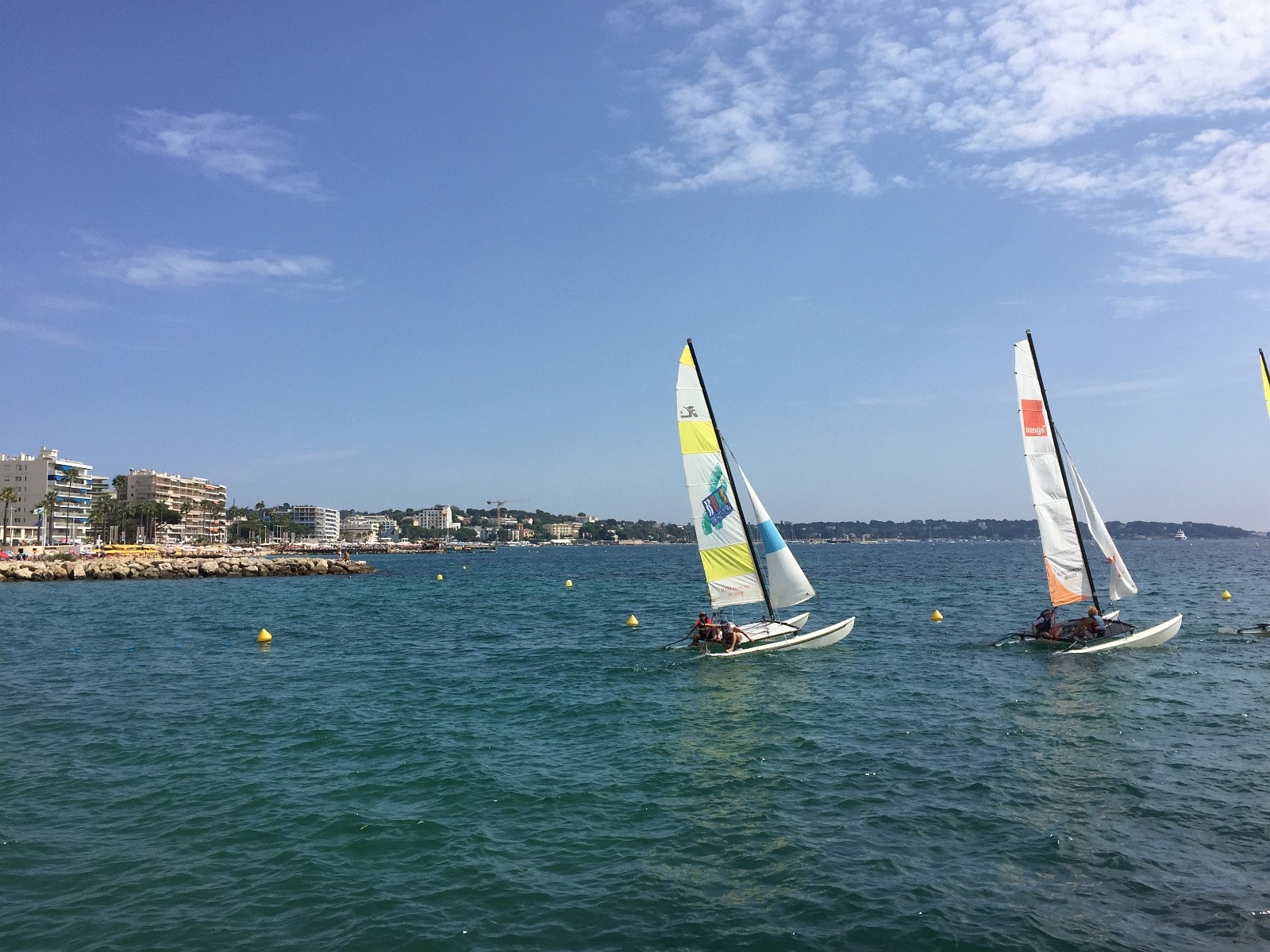 Seilbåter utenfor Juan Les Pins Galleribilde