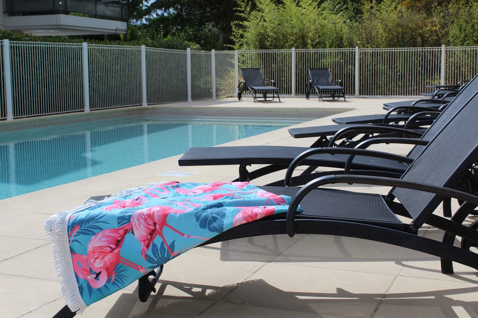 Usjenert bassengområde Galleribilde