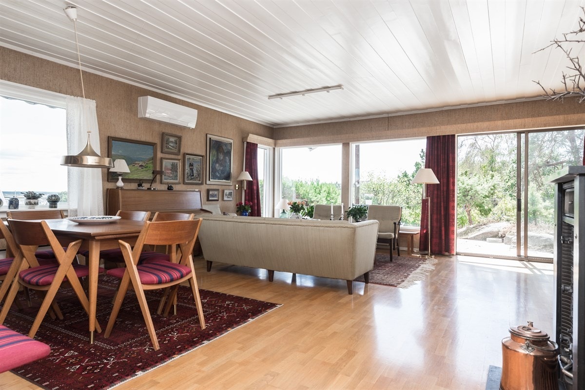 Fra stuen er det flott utsikt østover. Galleribilde