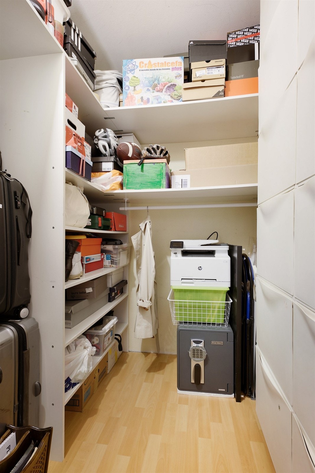 Bod i tilknytning til entré. Det medfølger også 2 boder i fellesarealer. Galleribilde