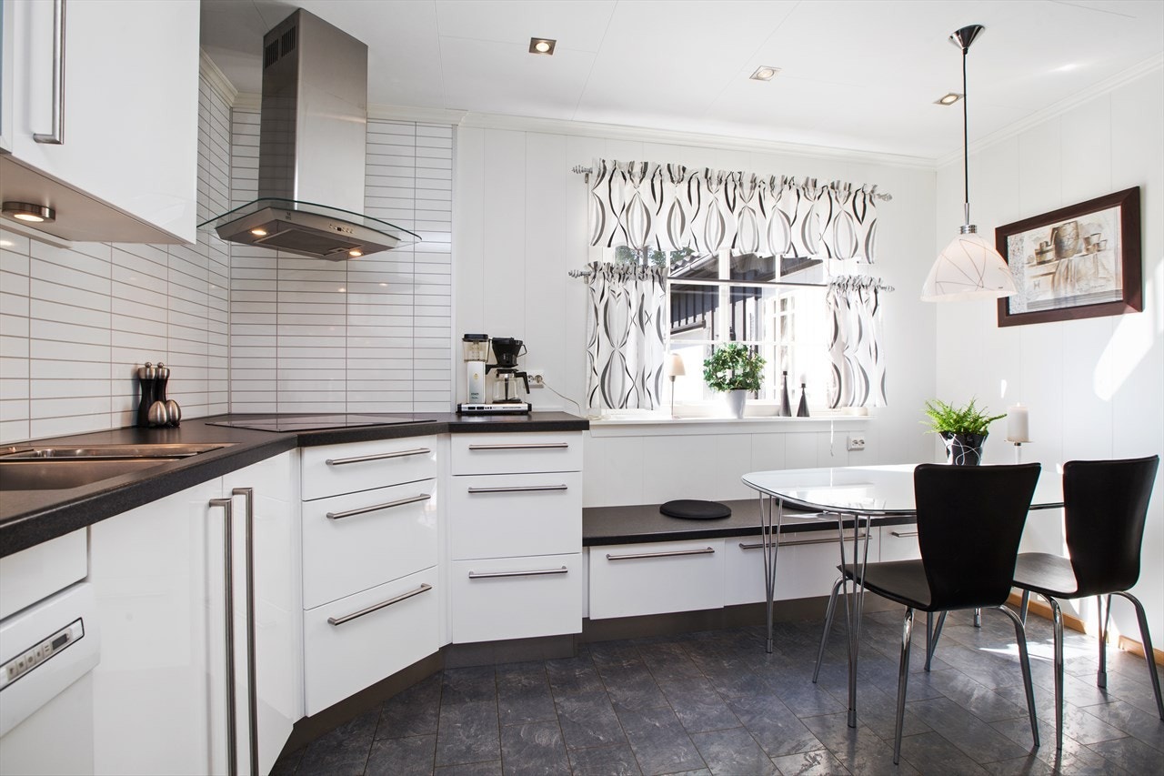 Mye oppbevaringsplass Galleribilde