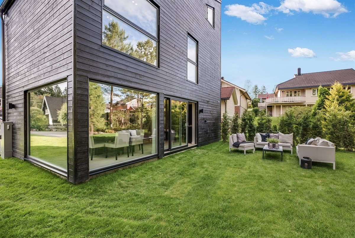 Hagen blir nærmest som en "ekstra stue" i sommerhalvåret hvor du kan nyte sol og ro i usjenerte omgivelser. Galleribilde