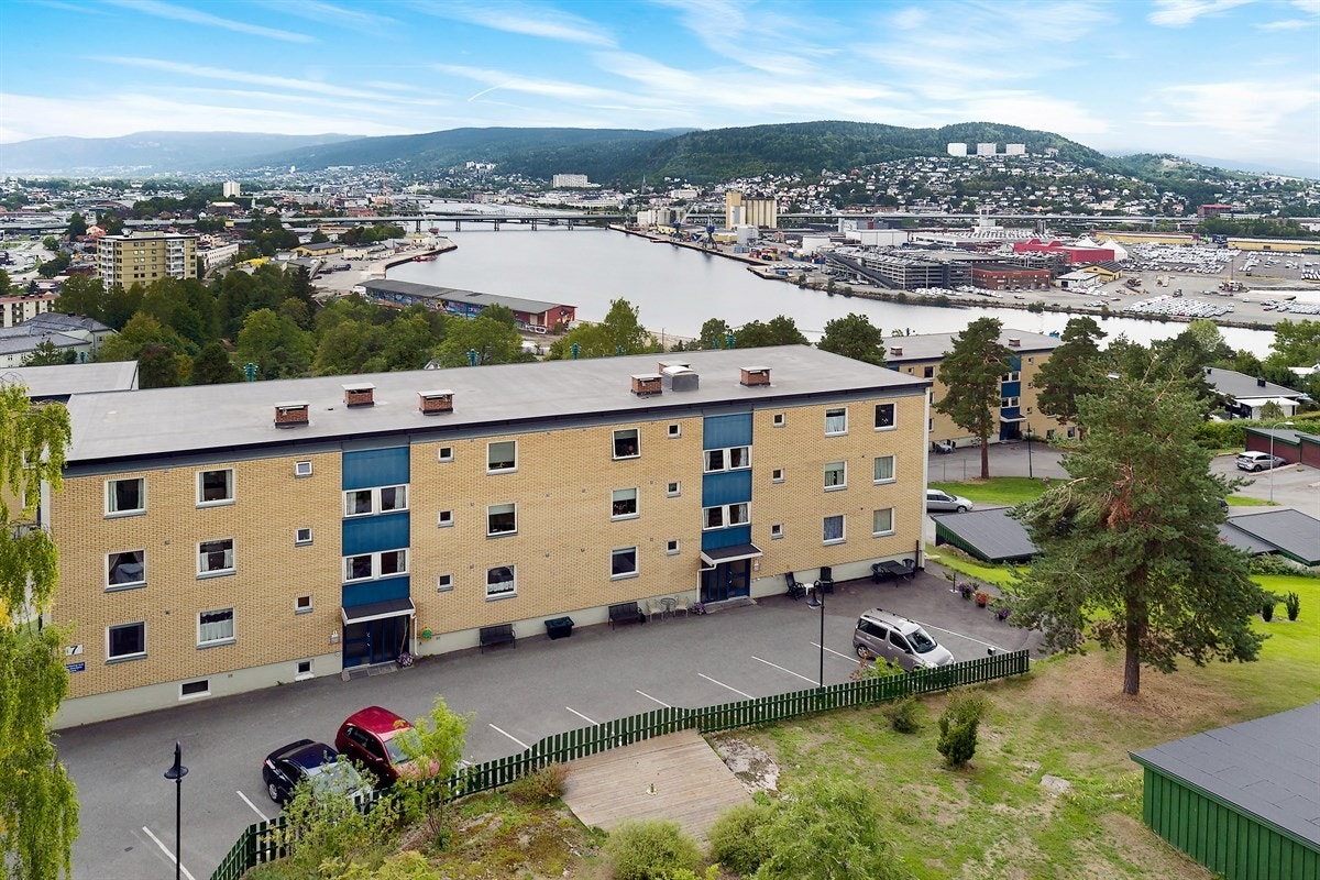Solbergs Gate 7 B er en moderne, lys og innbydende 2-roms leilighet med en rolig og samtidig sentrumsnær beliggenhet. Galleribilde