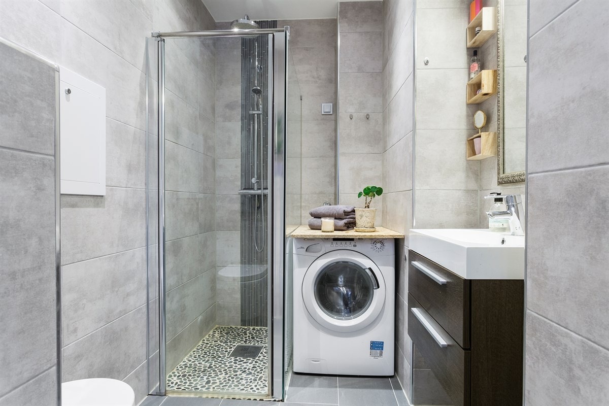 Stilsikkert og lekkert baderom. Galleribilde