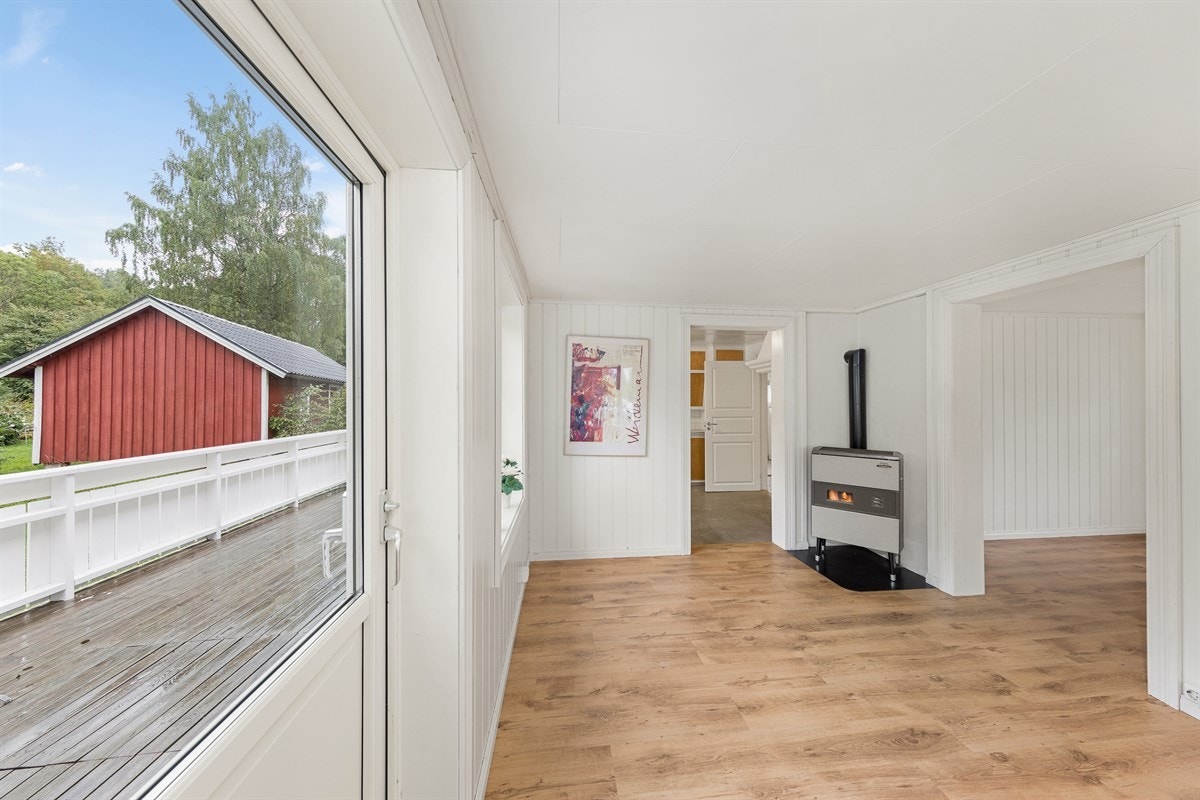 Stue med utgang til terrasse Galleribilde