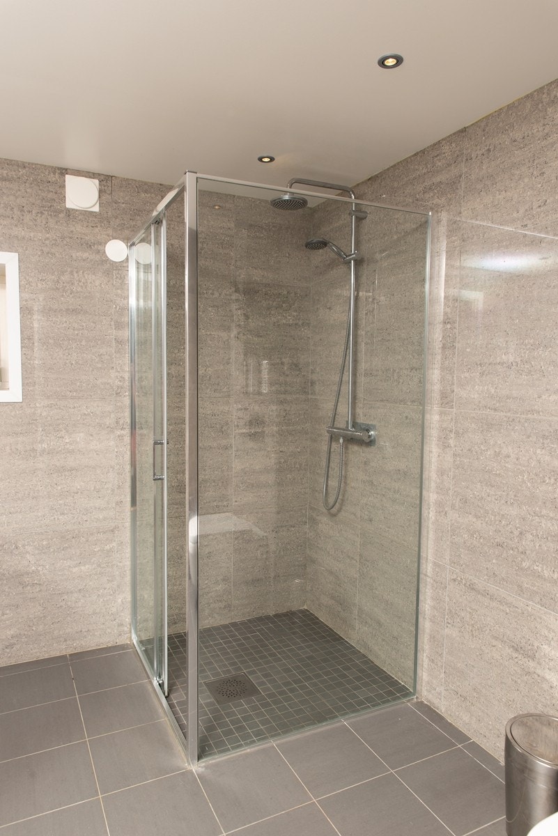 Bad/dusj Galleribilde