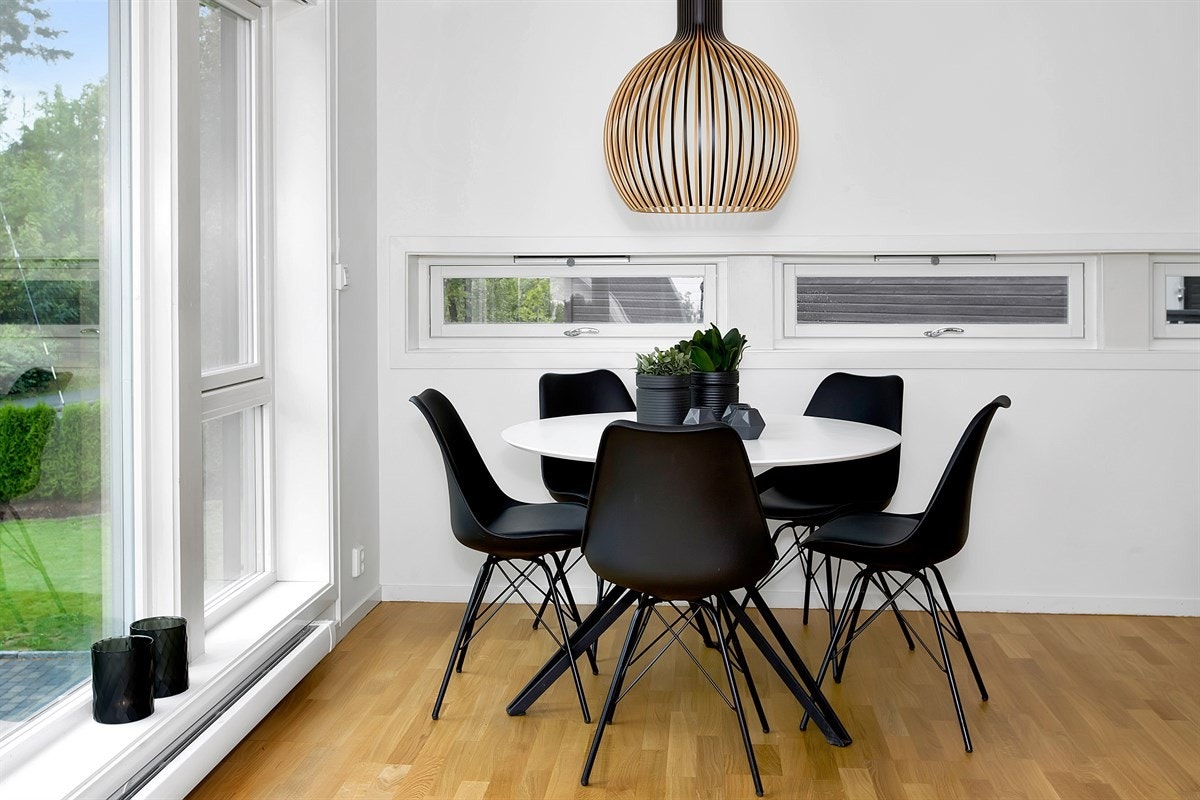 Spiseplass på kjøkken Galleribilde