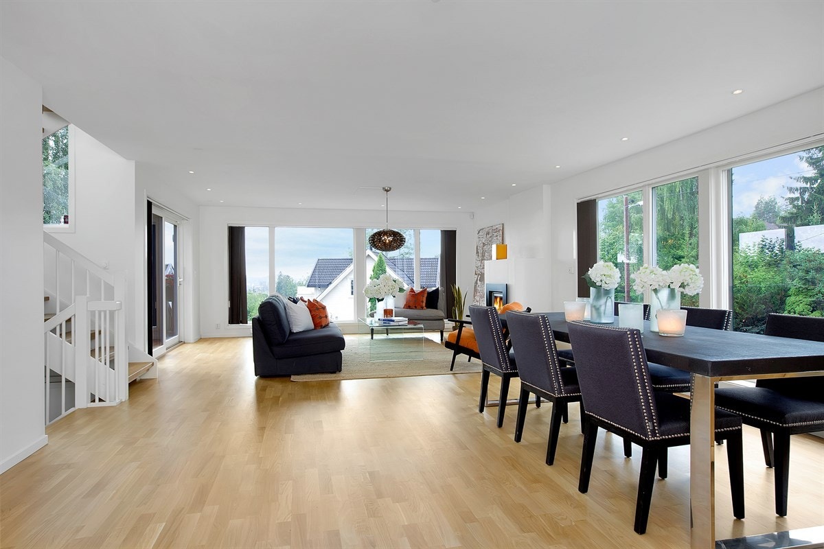 Stue/spisestue i 1. etg. Galleribilde