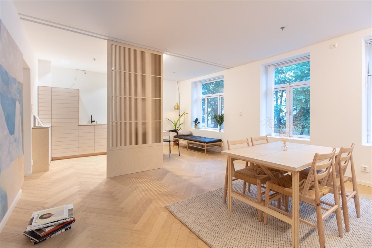 - Arkitektens visjon er å skape en leilighet med fokus på japansk minimalisme og nordisk materialitet - Galleribilde