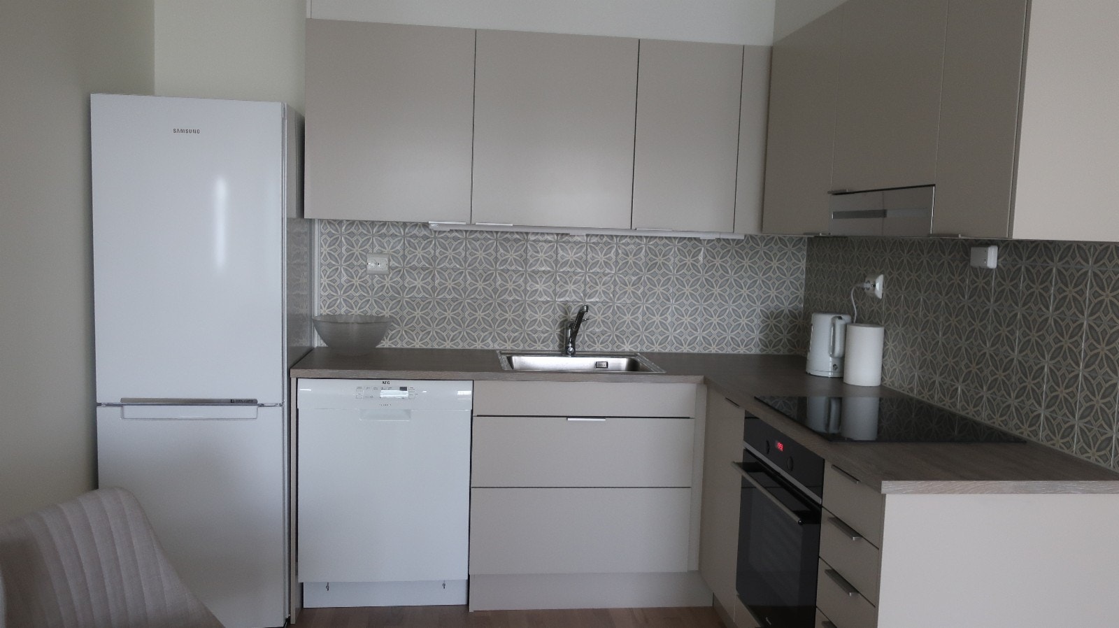 Moderne , full innredet kjøkken fra Norema Galleribilde