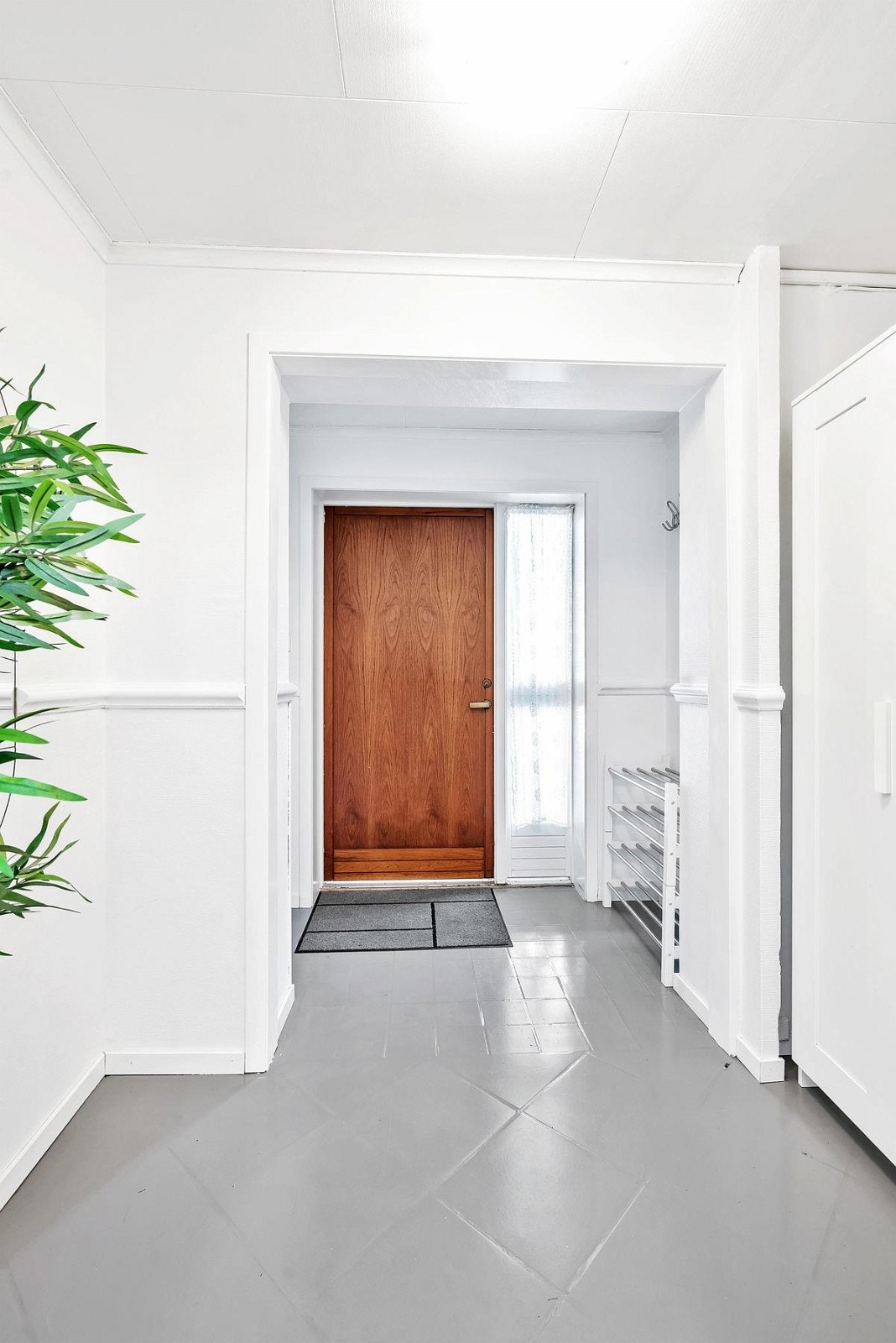 Velkommen inn! Lys og innbydende entre. Galleribilde