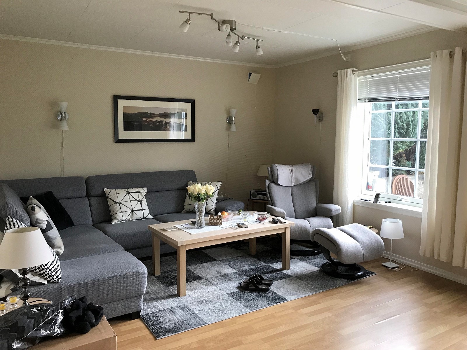 NB! Møbler fra tidligere leieforhold Galleribilde