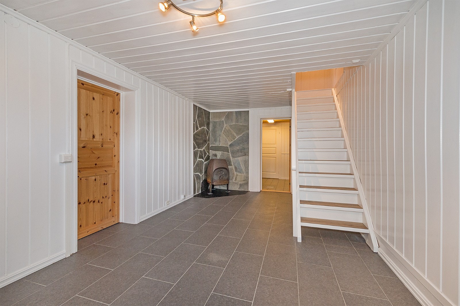 Kjellerrom kontor eller peisestue Galleribilde