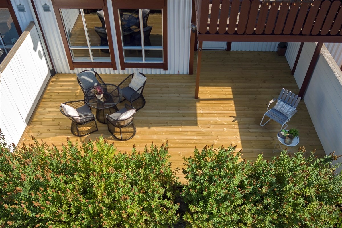 Terrasse. Galleribilde