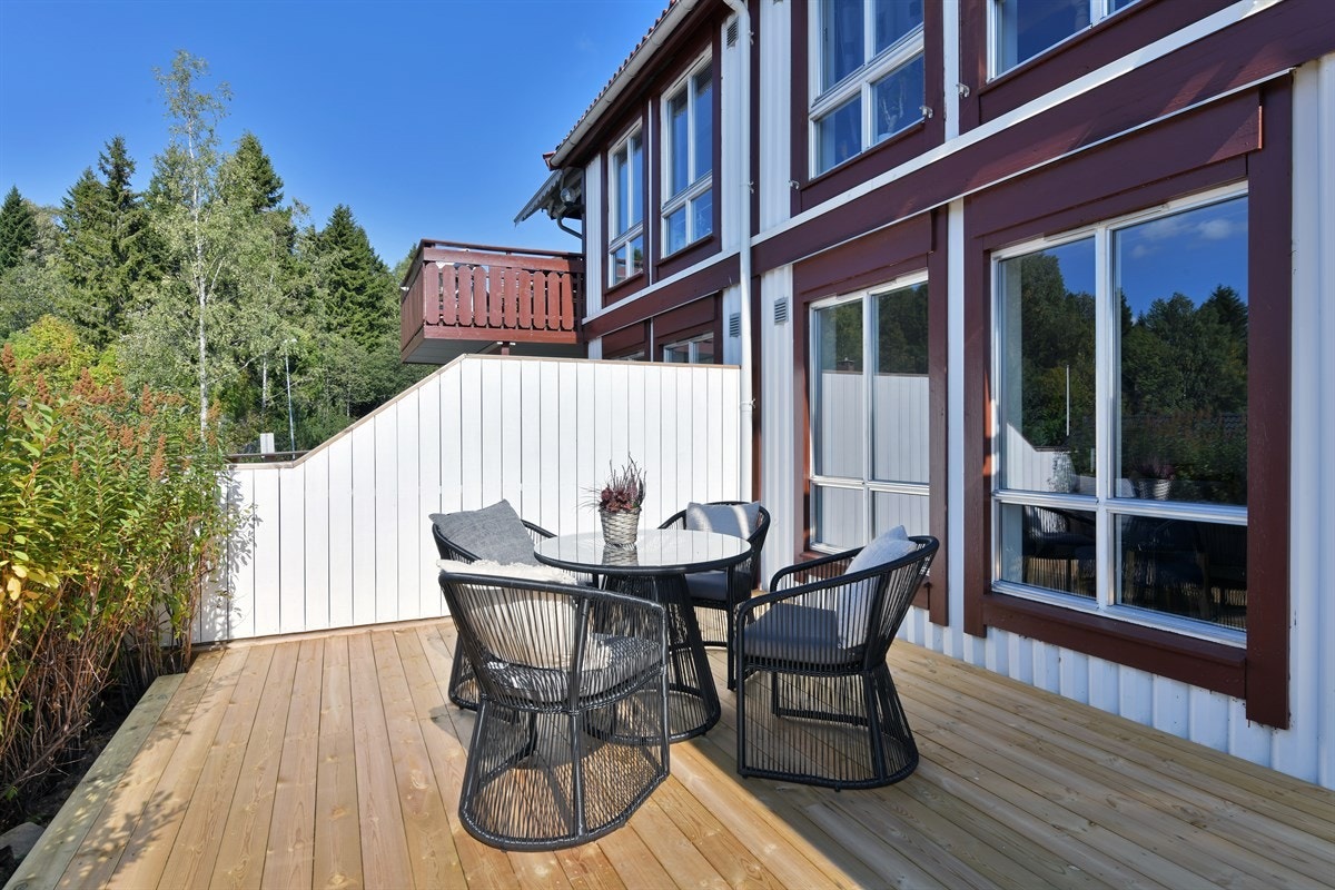 Terrasse. Galleribilde