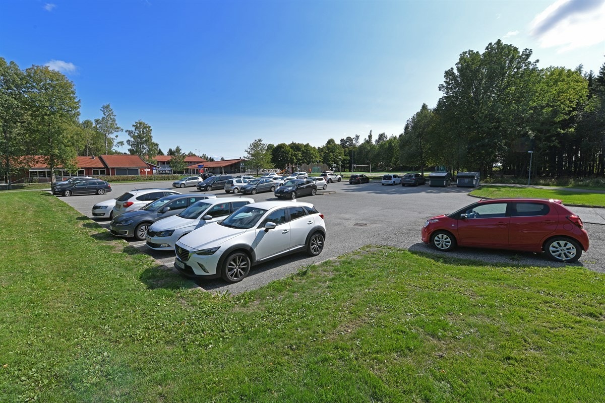 Samtidig er stedet meget sentralt, under 20 minutter fra både Drammen og Asker, med lett adkomst til E18. Galleribilde