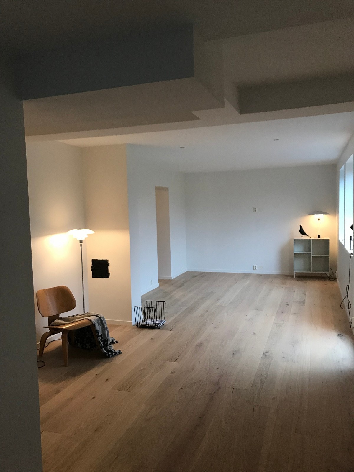 Stuen er lett å møblere, med flere soner Galleribilde