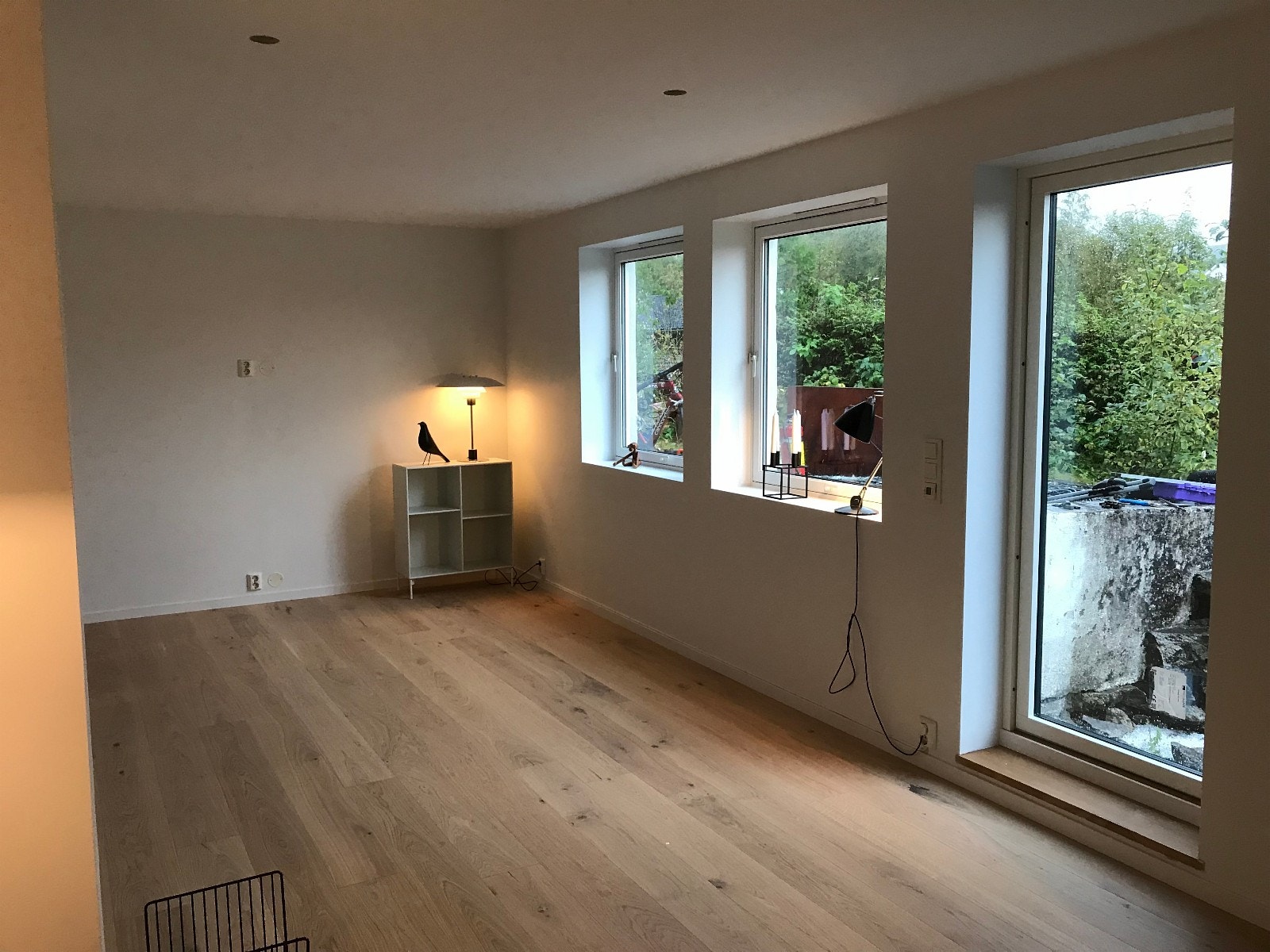 Stue med utgang til uteplass Galleribilde