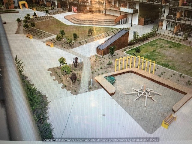 Koselig "bakgård" med fellesområder. Galleribilde