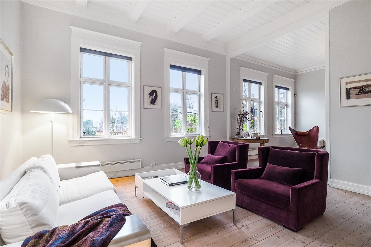 Proaktiv Eiendomsmegling - Boligen har to gode stuer! Galleribilde