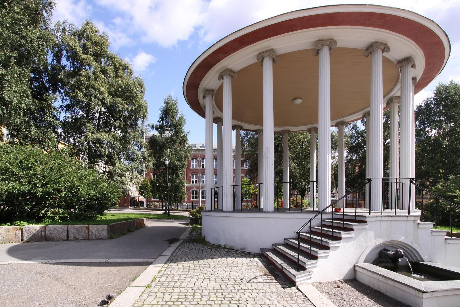 Birkelunden. Galleribilde