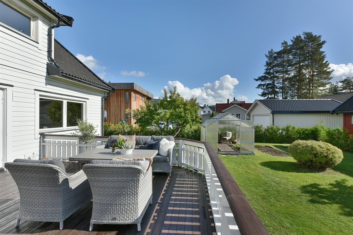 Terrassen. Galleribilde