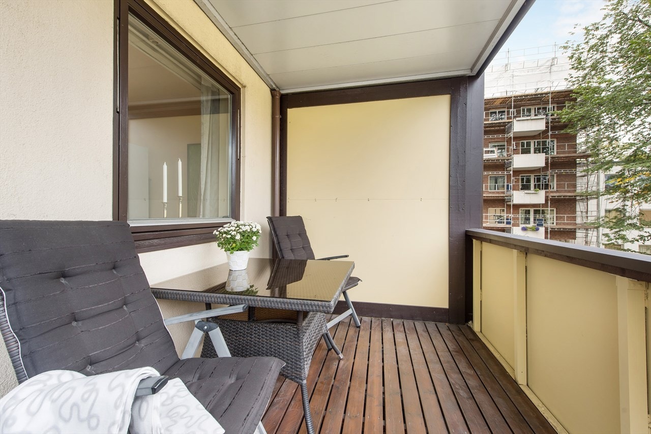 Balkong med utgang fra kjøkken/stue Galleribilde