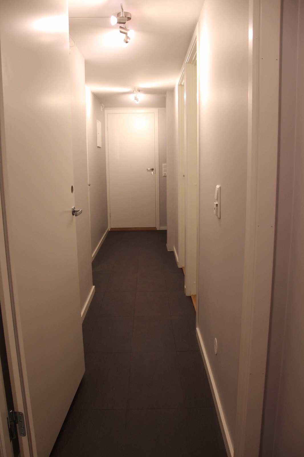 Gang inn Galleribilde