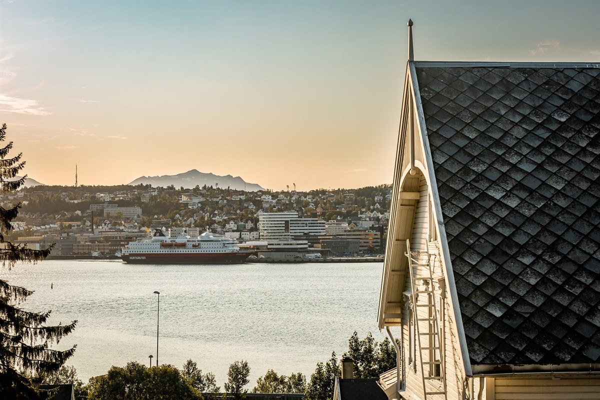 Utsikt over Tromsø og sundet) Galleribilde