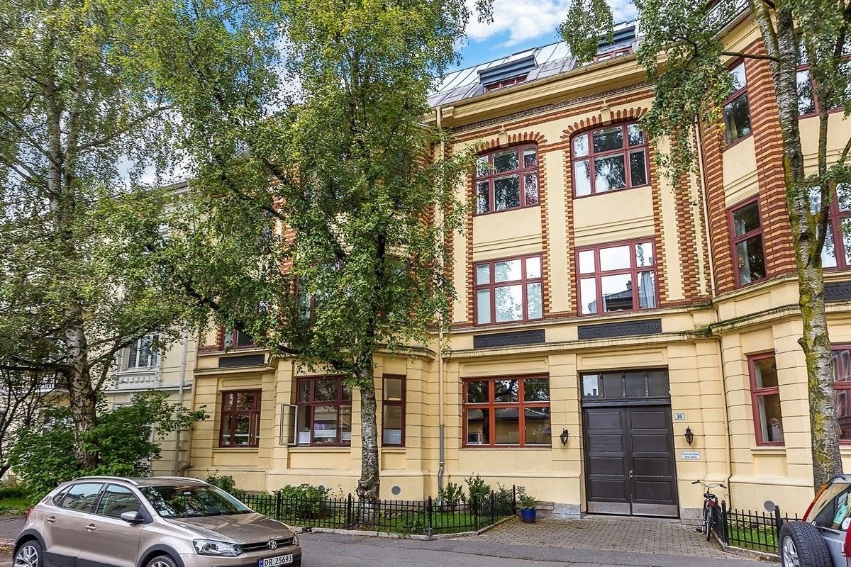 Majorstuen - Pen 3-roms over to plan med nyere kjøkken & bad - Attraktiv & sentral beliggenhet - Peis - Beboerparkering Galleribilde