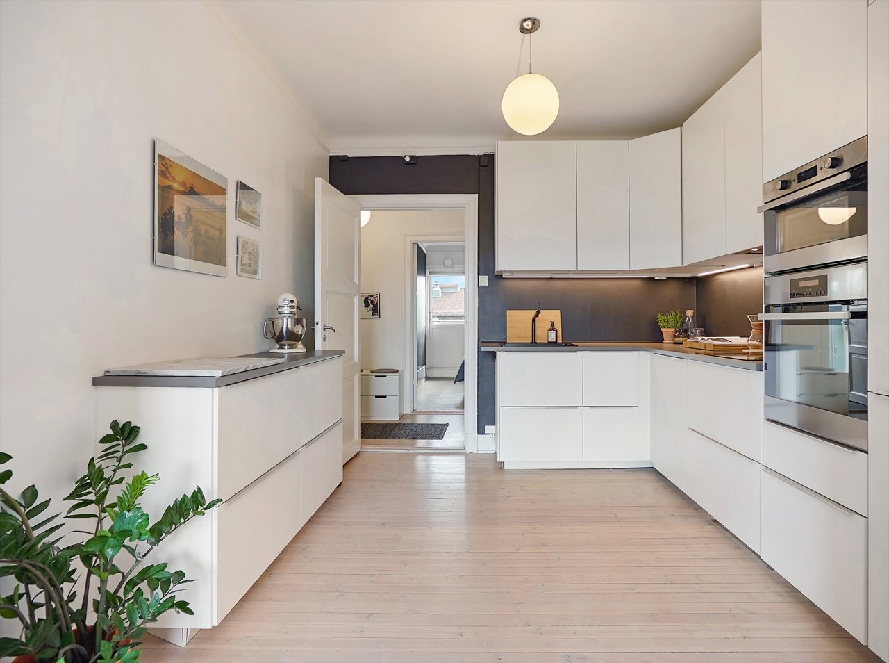 Lekkert og moderne Ikea-kjøkken, nytt i 2015. Galleribilde