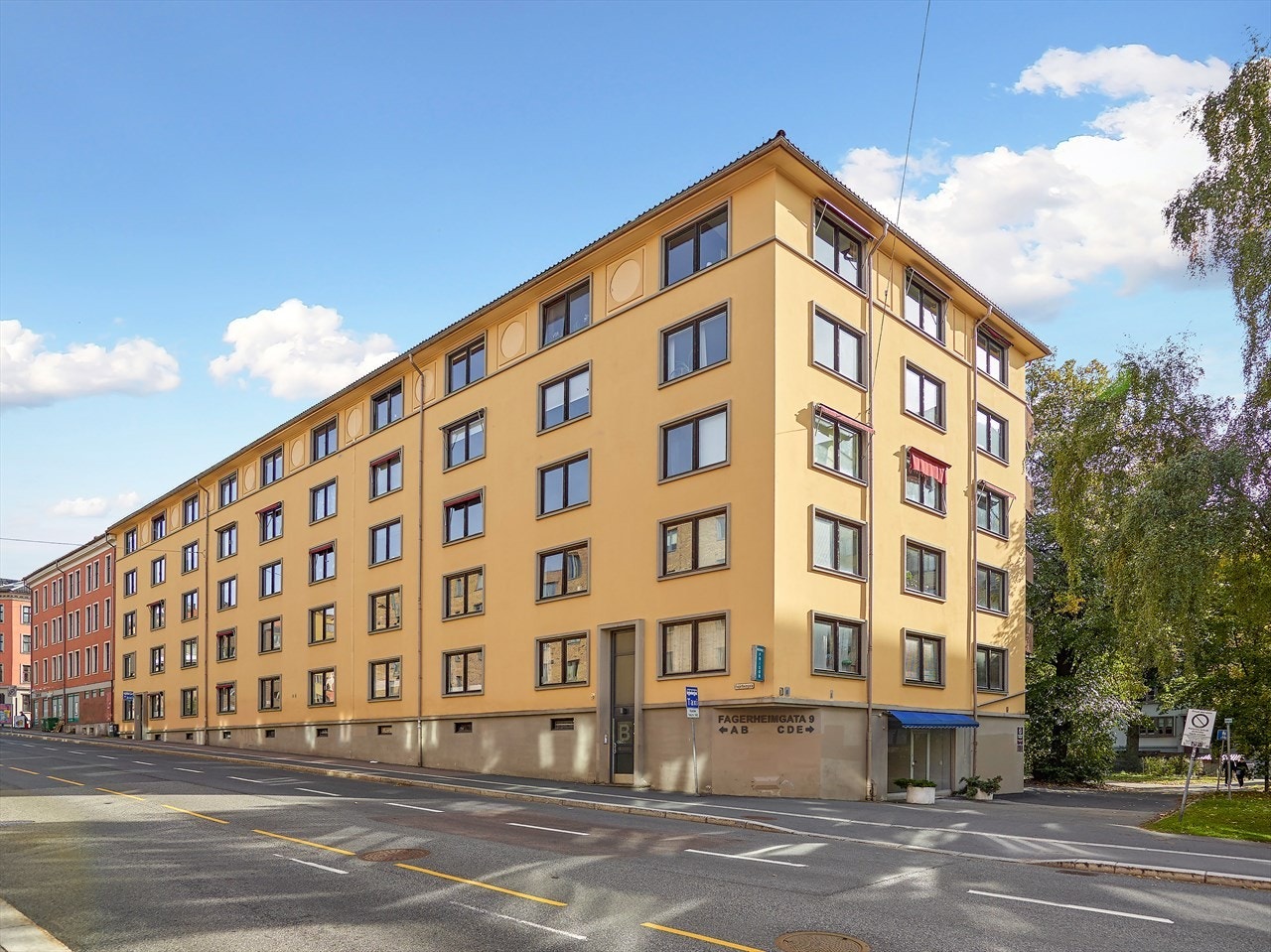 Fasade. Galleribilde