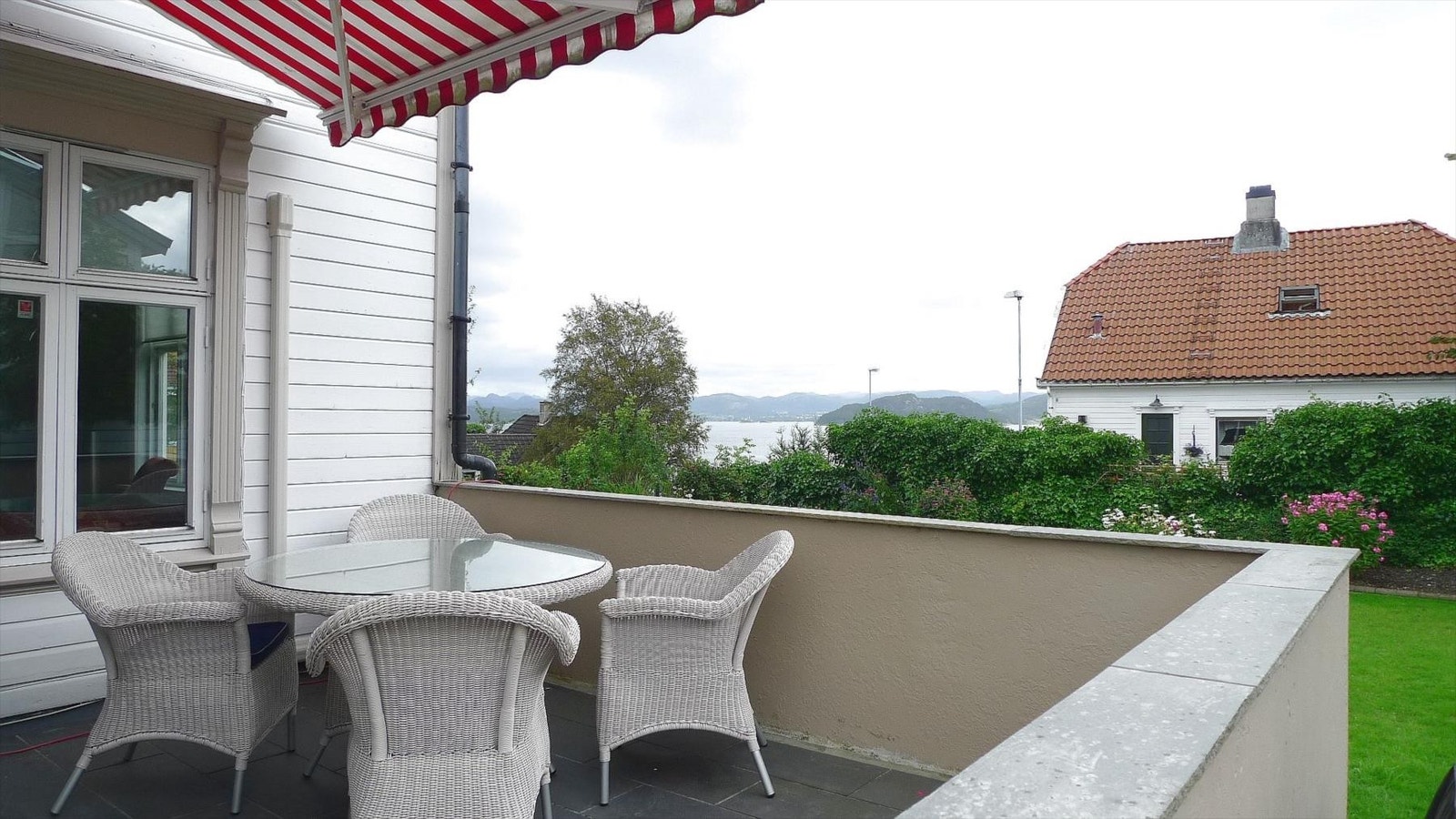 Terrace with nice view Galleribilde