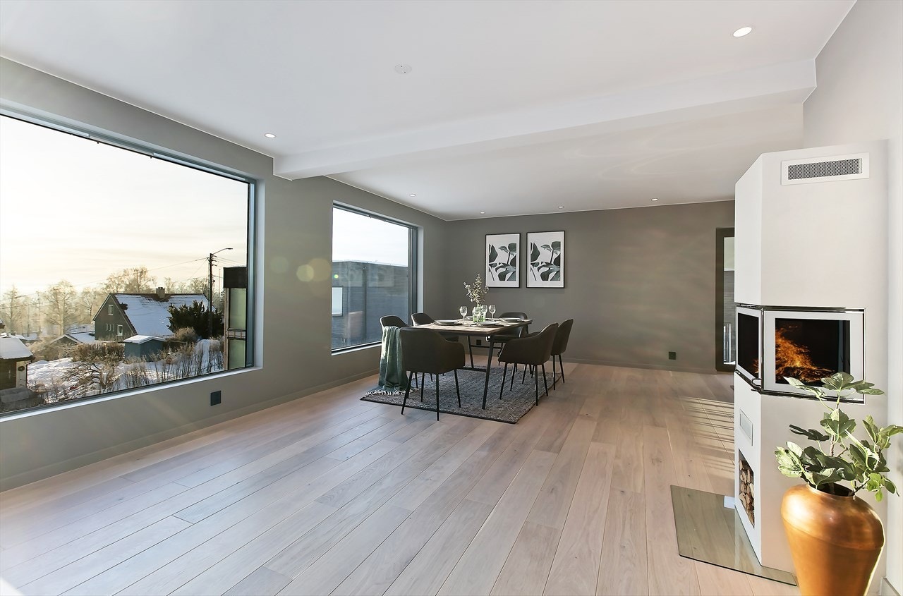 Eiendommen er vesentlig oppgradert, og hele eiendommen fremstår som ny Galleribilde