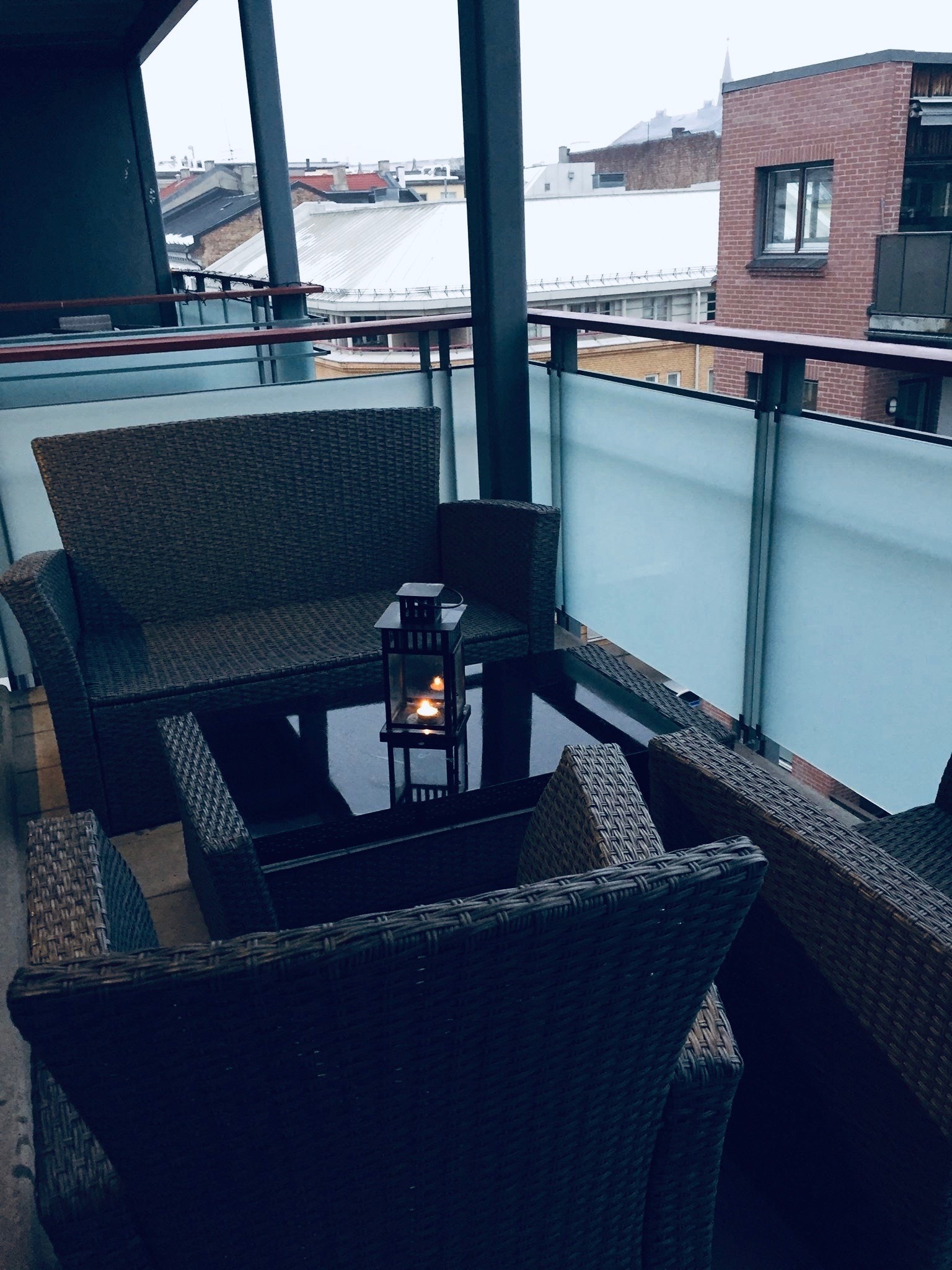 Balkong, 8kvm. (Gamle møbler) Galleribilde