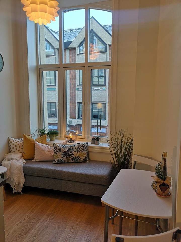 Oppholdsrom. Bilde fra 2019 da den var ny. Galleribilde